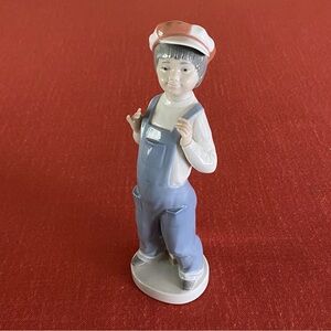 Lladro Daisa Boy From Madrid 8.5” Porcelain Figurine w/ Overalls Accordian #4898